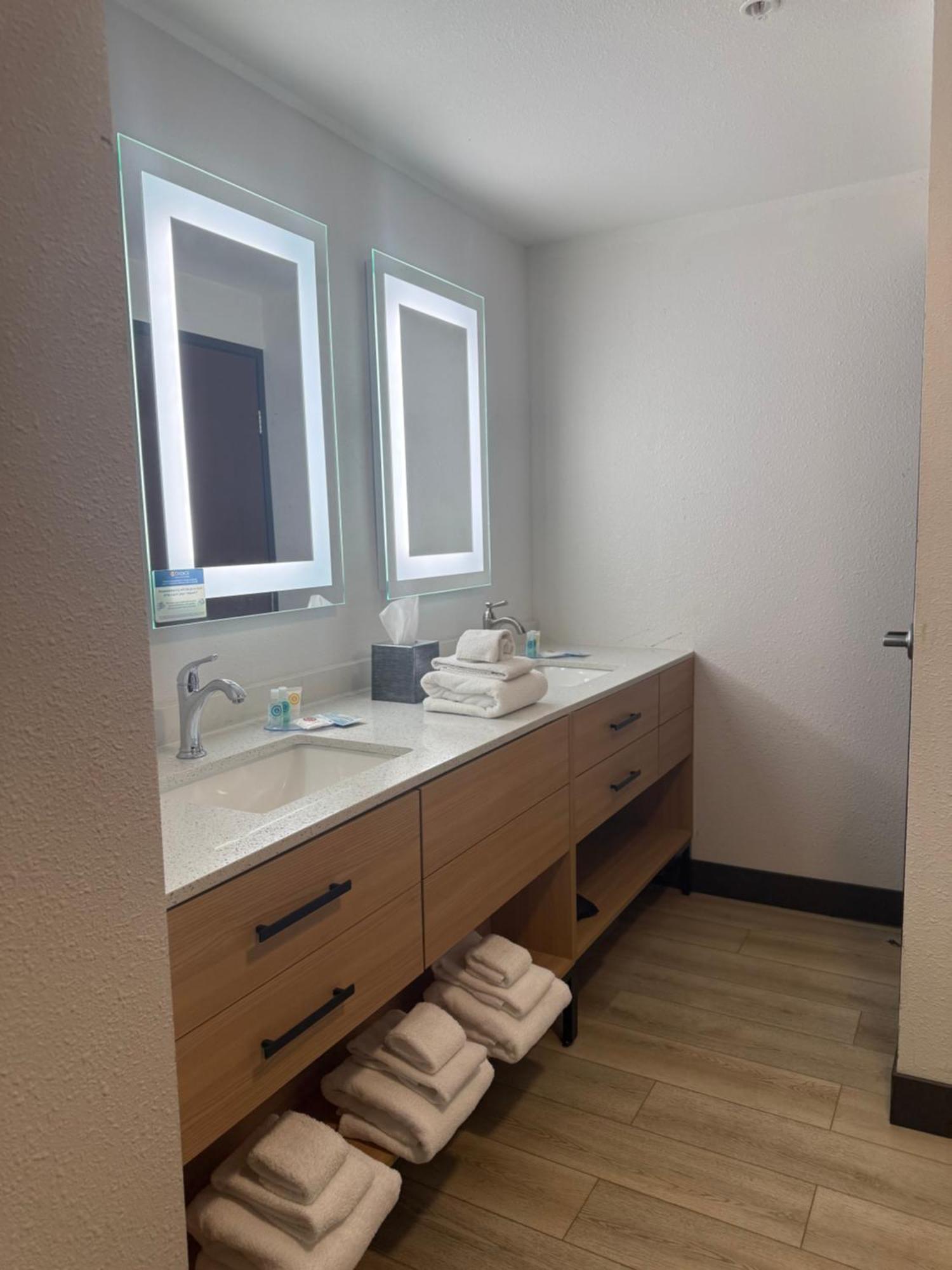 Comfort Suites Cheyenne Ngoại thất bức ảnh